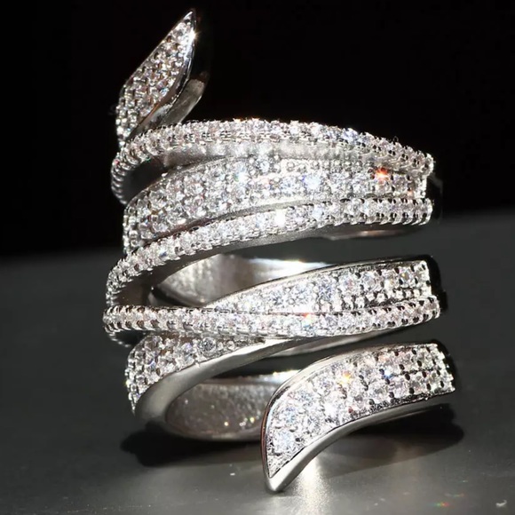 Jewelry - Sterling silver geometric lines ring